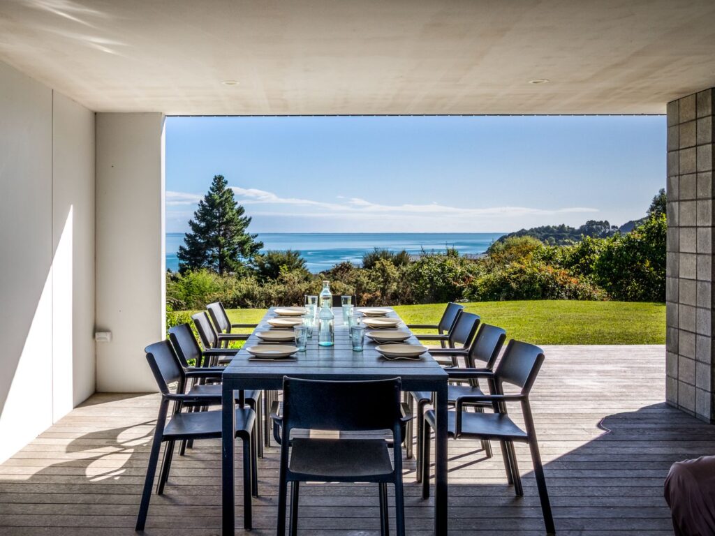 Cleaning & Linen - Image 3